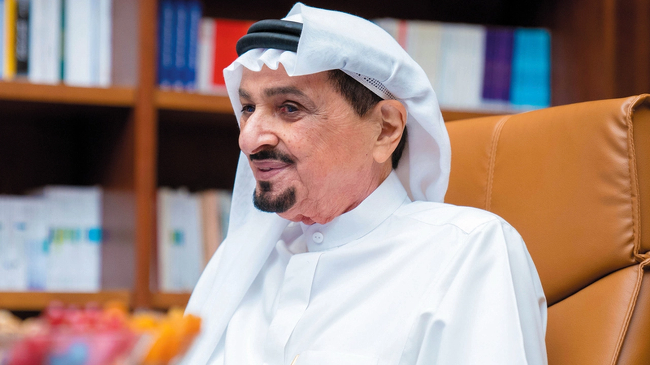 حاكم عجمان يعلن قانوناً جديداً لتحسين كفاءة العمل الحكومي